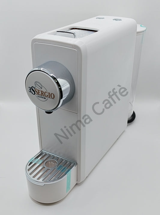 Macchina da caffè Essergio più 100 capsule di caffè.